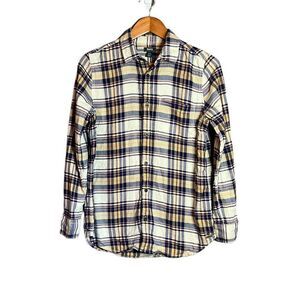 3 for $30! Roots beige plaid woven button down shirt